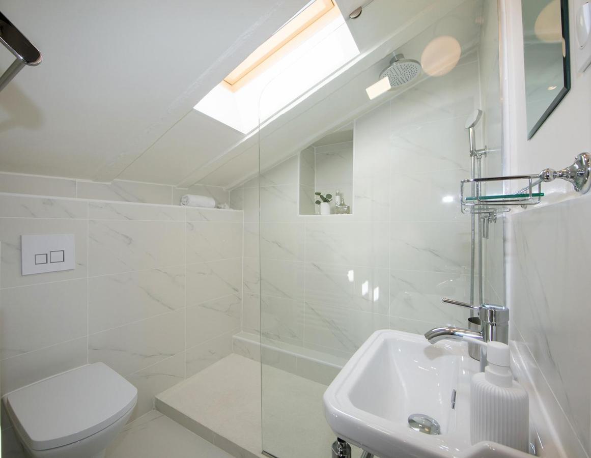 Appartamento Cocoon Loft - Magnifique Loft Sous Toit, Refait A Neuf, Vues Splendides, Clim, Wifi Nizza Esterno foto